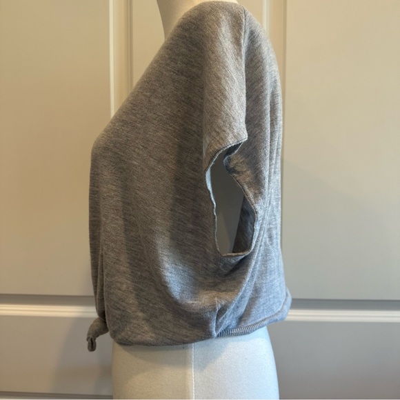 ALICE + OLIVIA Cammy Tie-Front Short-Sleeve T-Shirt size S - Picture 3 of 11